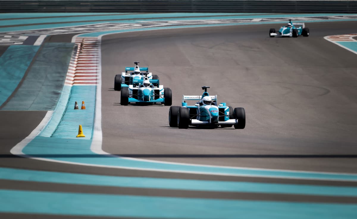 Yas Marina Circuit Formula Yas 3000 Driving Experience