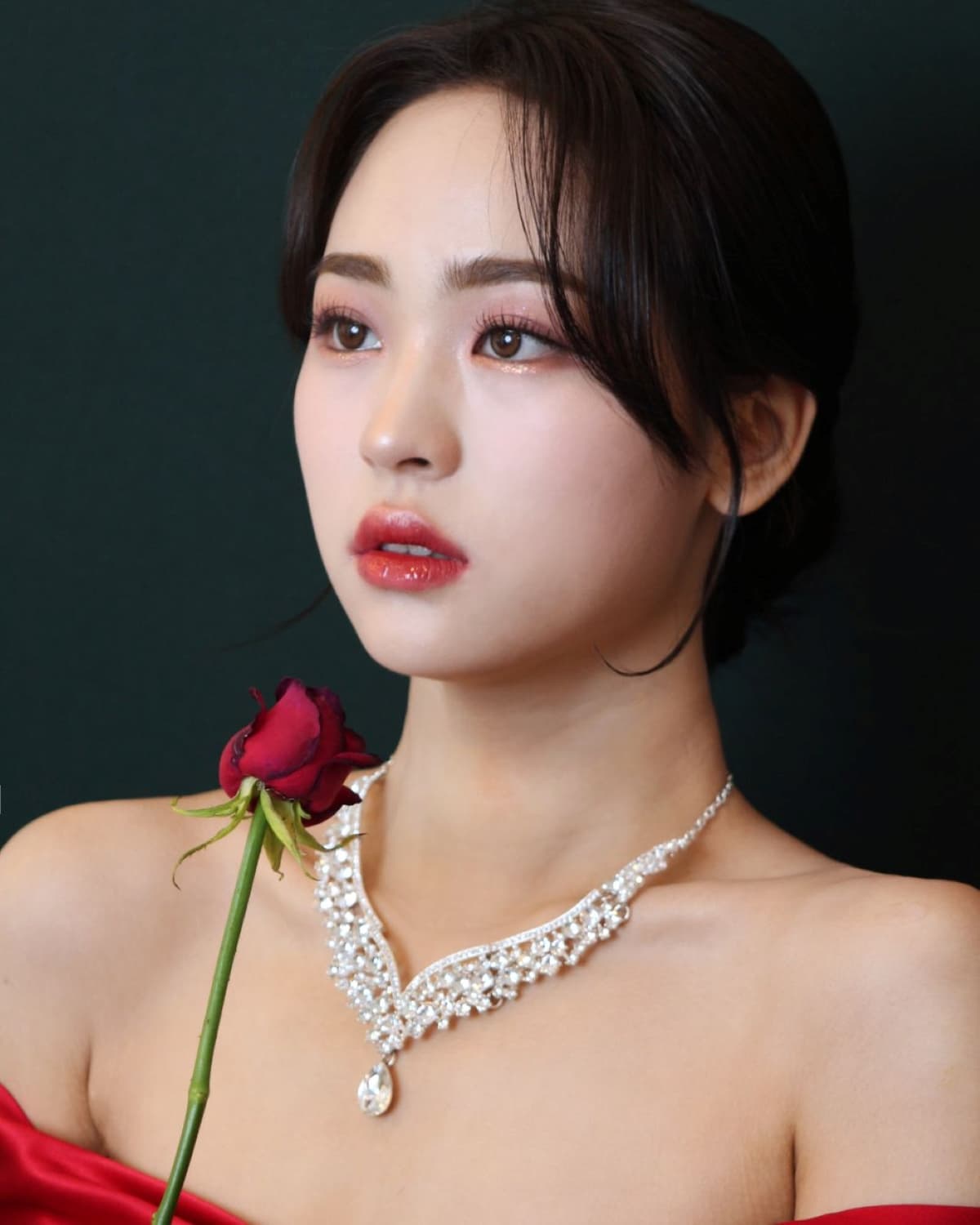 Korean Celebrity Salon Experience: Beauty Make-up and Hair Styling