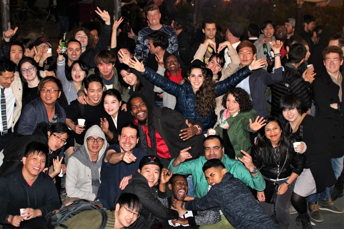 Seoul Pub Crawl by Absolute