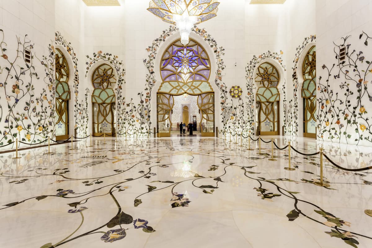 Sheikh Zayed Grand Mosque and Louvre Abu Dhabi Tour from Dubai