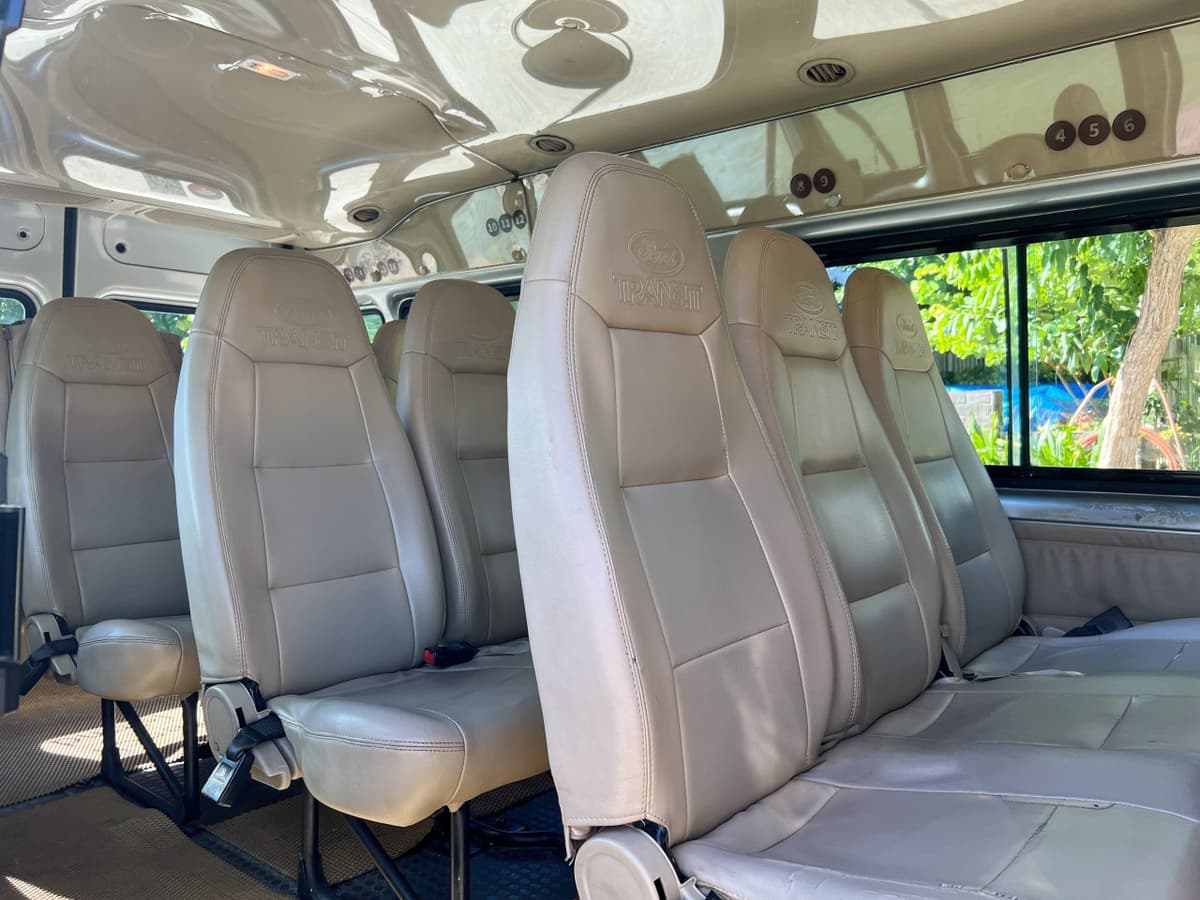 Shuttle Bus Transfers between Da Nang Airport and Hoi An City Centre