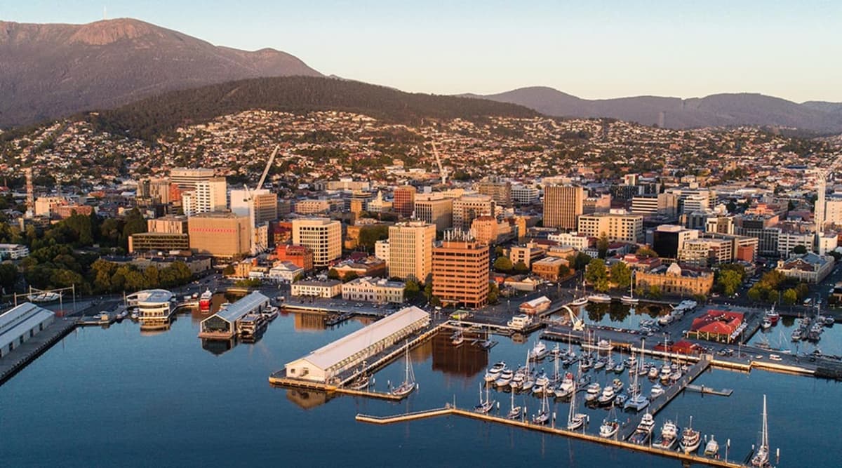 SkyBus Hobart City Express Airport Transfer
