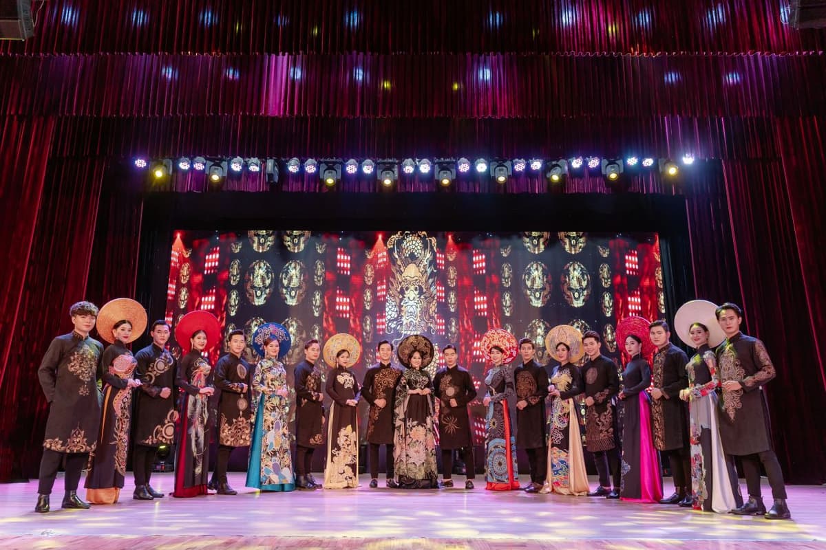Ao Dai Show in Da Nang