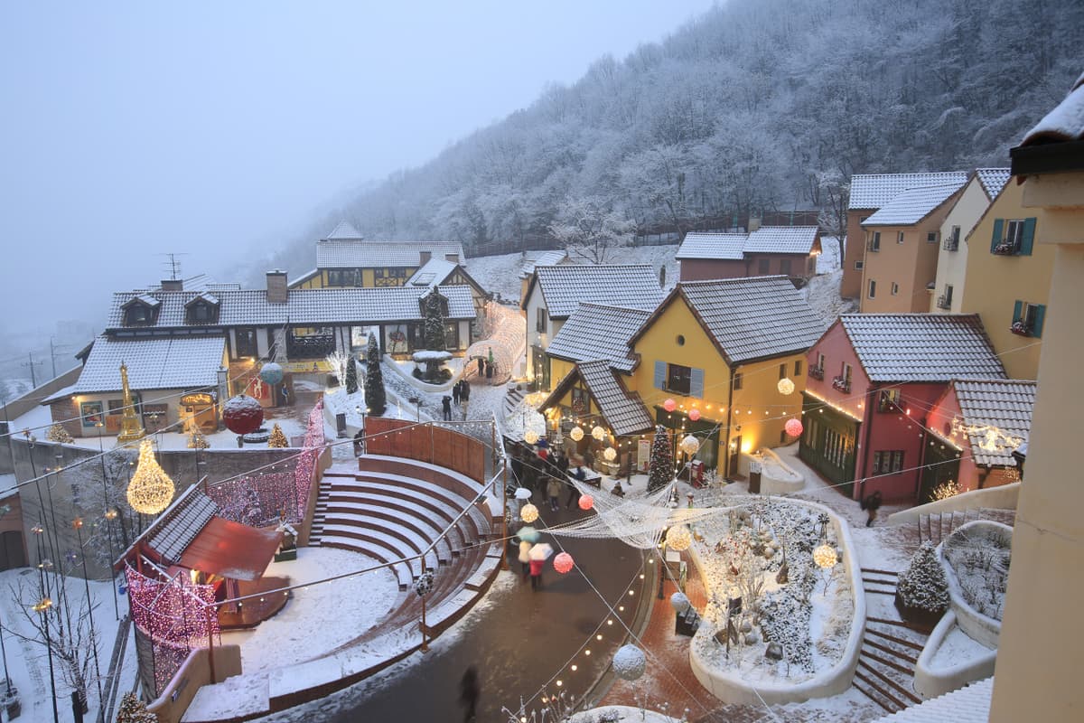 Nami Island, Petite France, Italian Village, and Gangchon Rail Bike Tour from Seoul