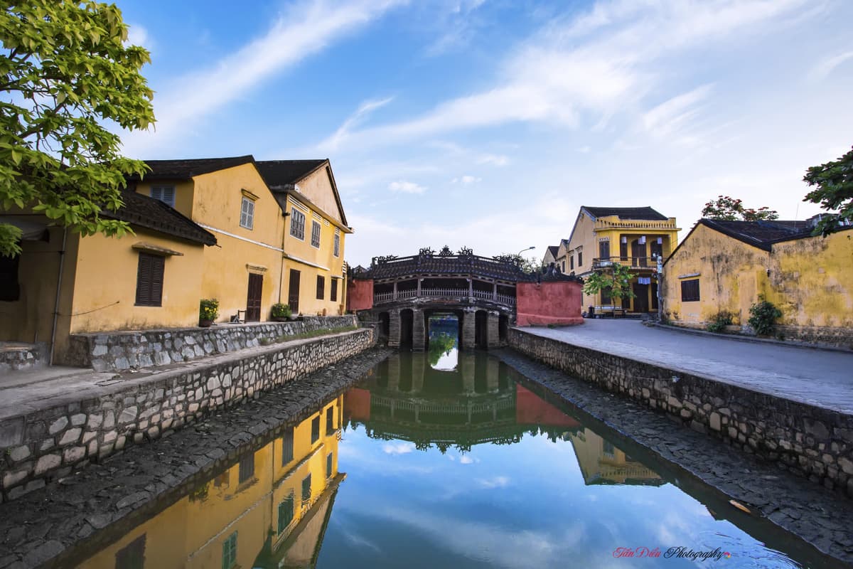 Hoi An Ancient Town Walking Tour from Da Nang