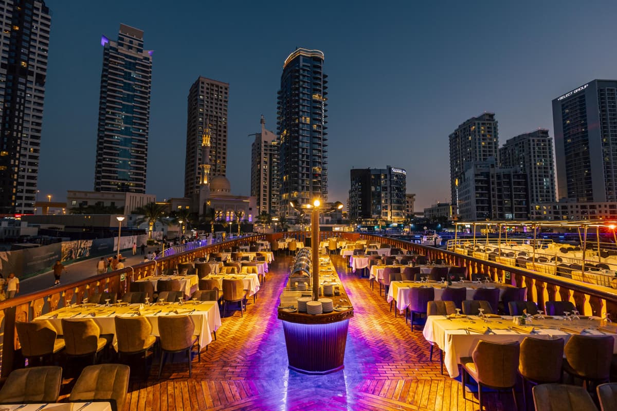 Alexandra Dhow Dinner Cruise in Dubai Marina