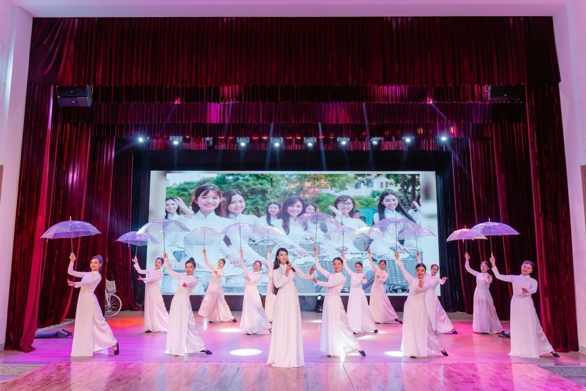 Ao Dai Show in Da Nang
