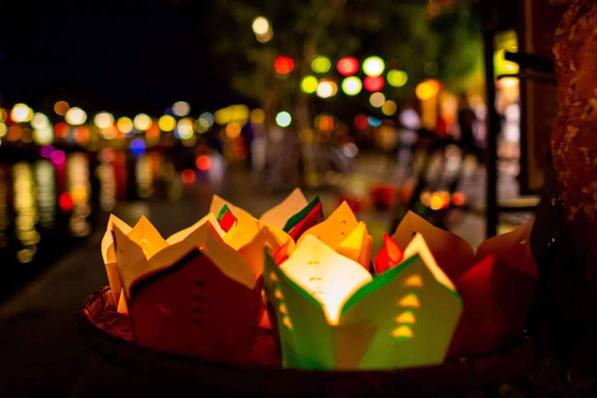 Hoai River Evening Boat Ride with Lantern Experience