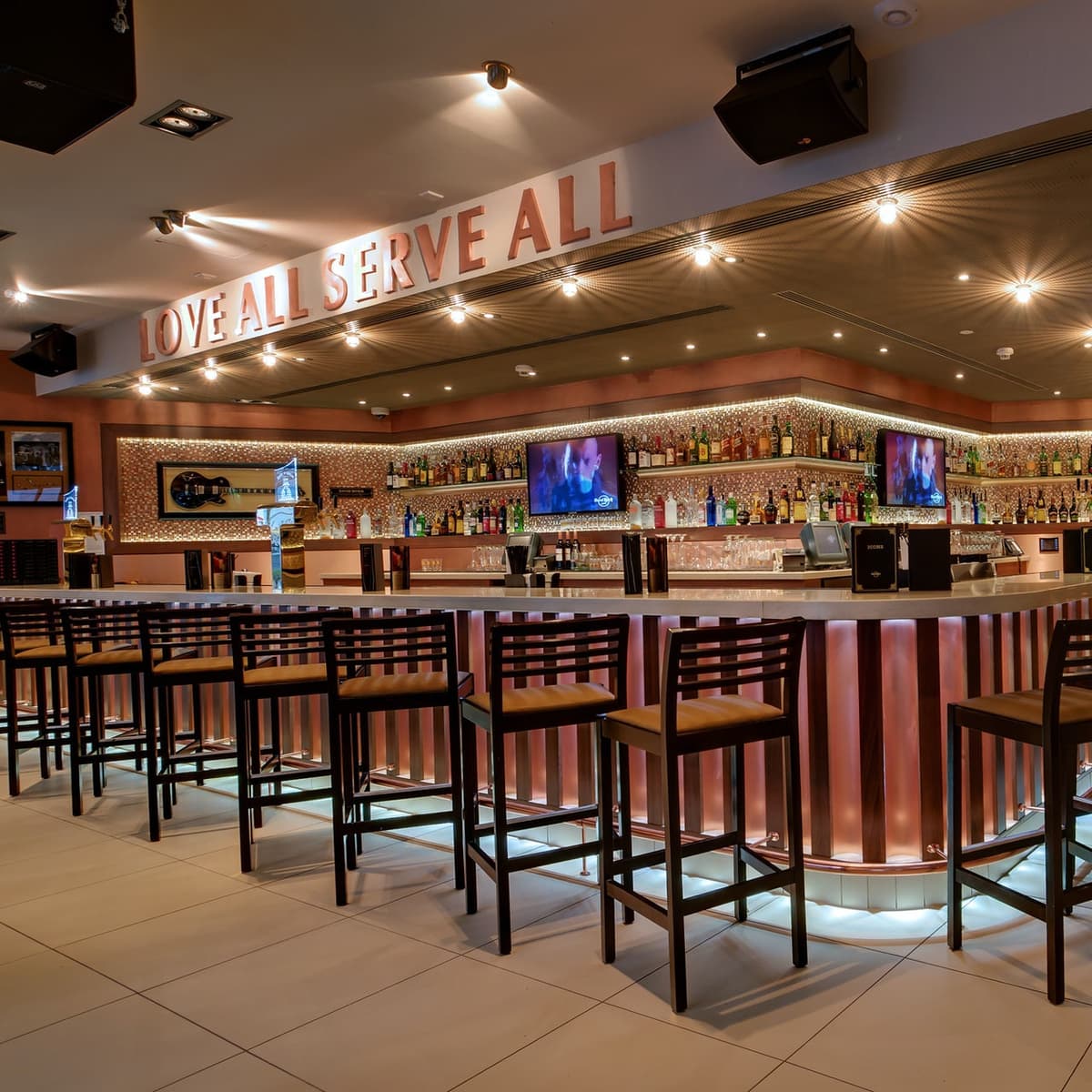Hard Rock Cafe Berlin Dining Experience