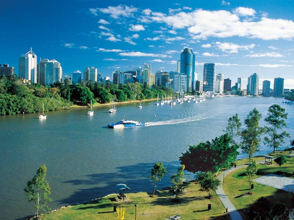 Brisbane City Tour with Brisbane River Cruise