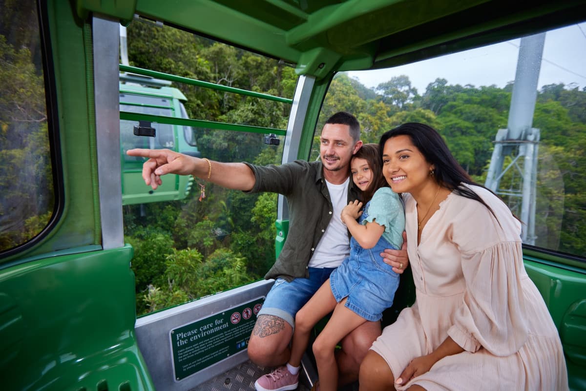 Full-Day Kuranda Tour with Skyrail Cableway, Scenic Railway, Rainforestation and Butterfly Sanctuary
