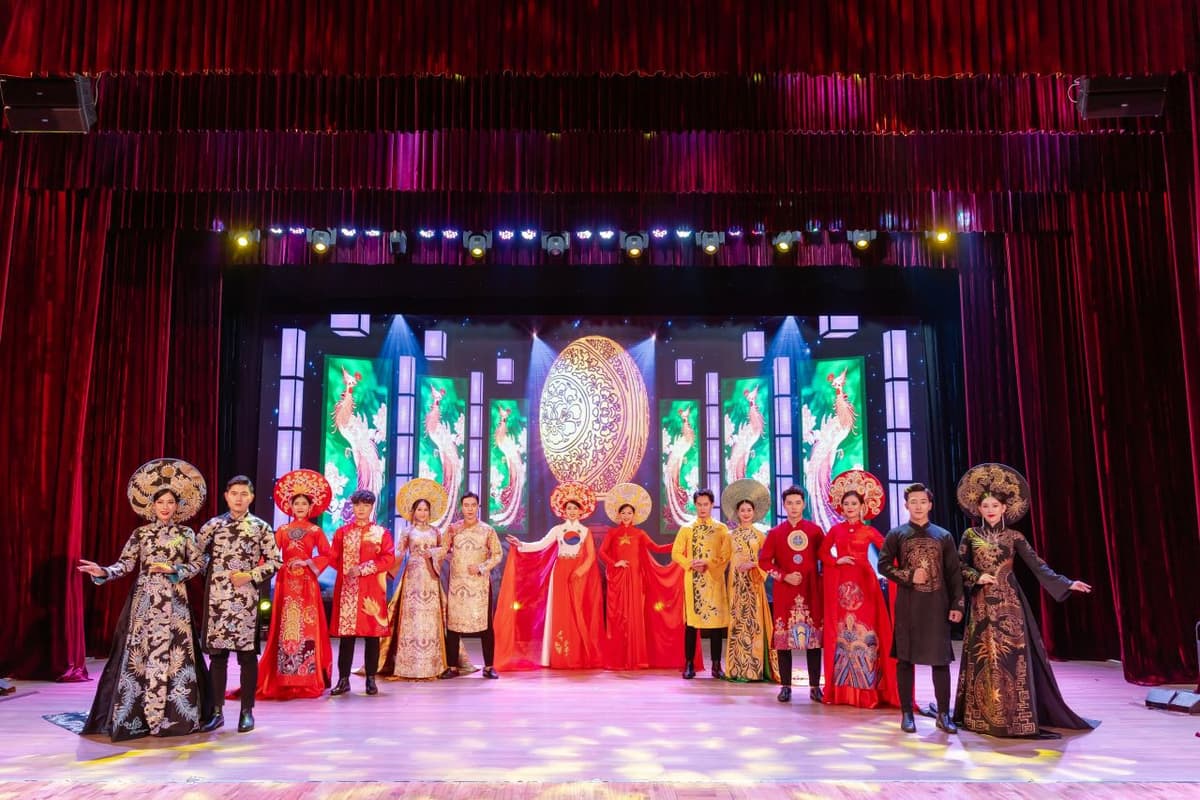 Ao Dai Show in Da Nang
