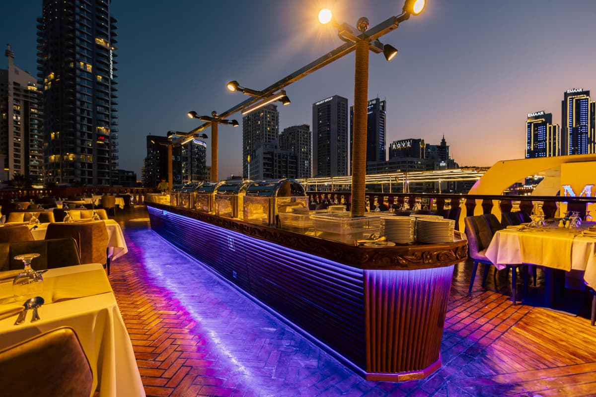 Alexandra Dhow Dinner Cruise in Dubai Marina