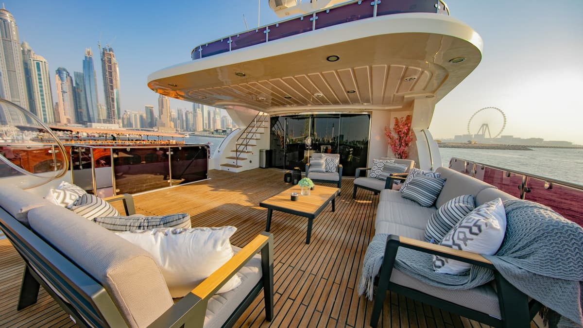 Dubai Marina Luxury Super Yacht Cruise