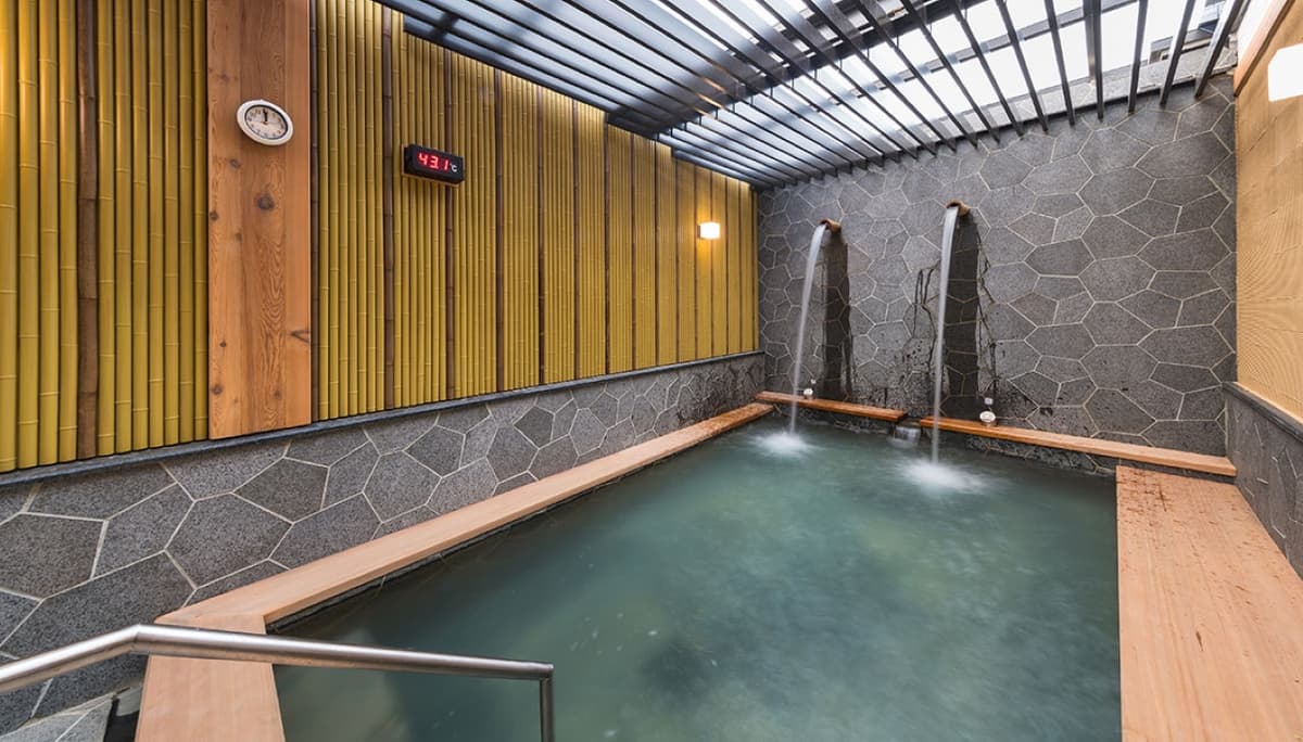 Public Hot Spring Experience at Asia Pacific Hotel Beitou