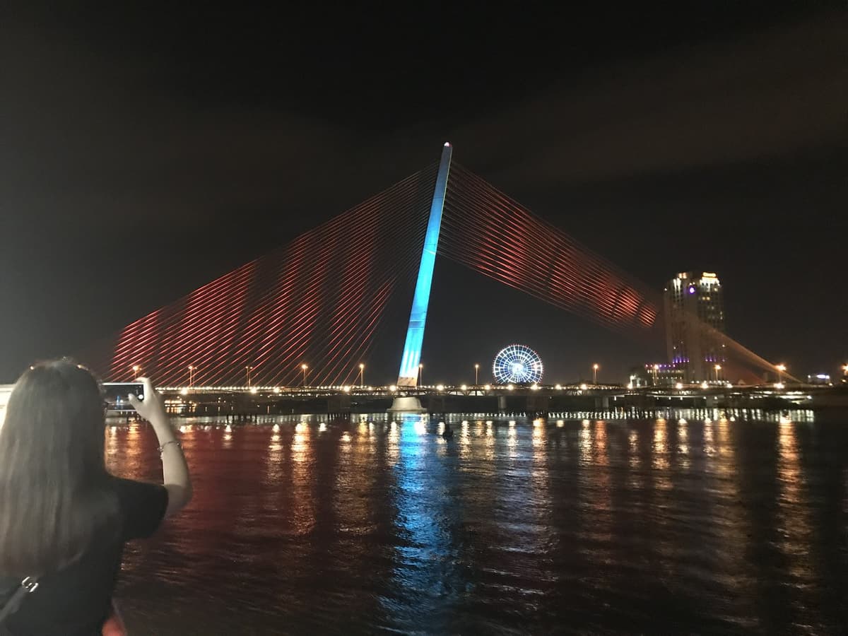 Han River Evening Cruise aboard My Xuan Cruise