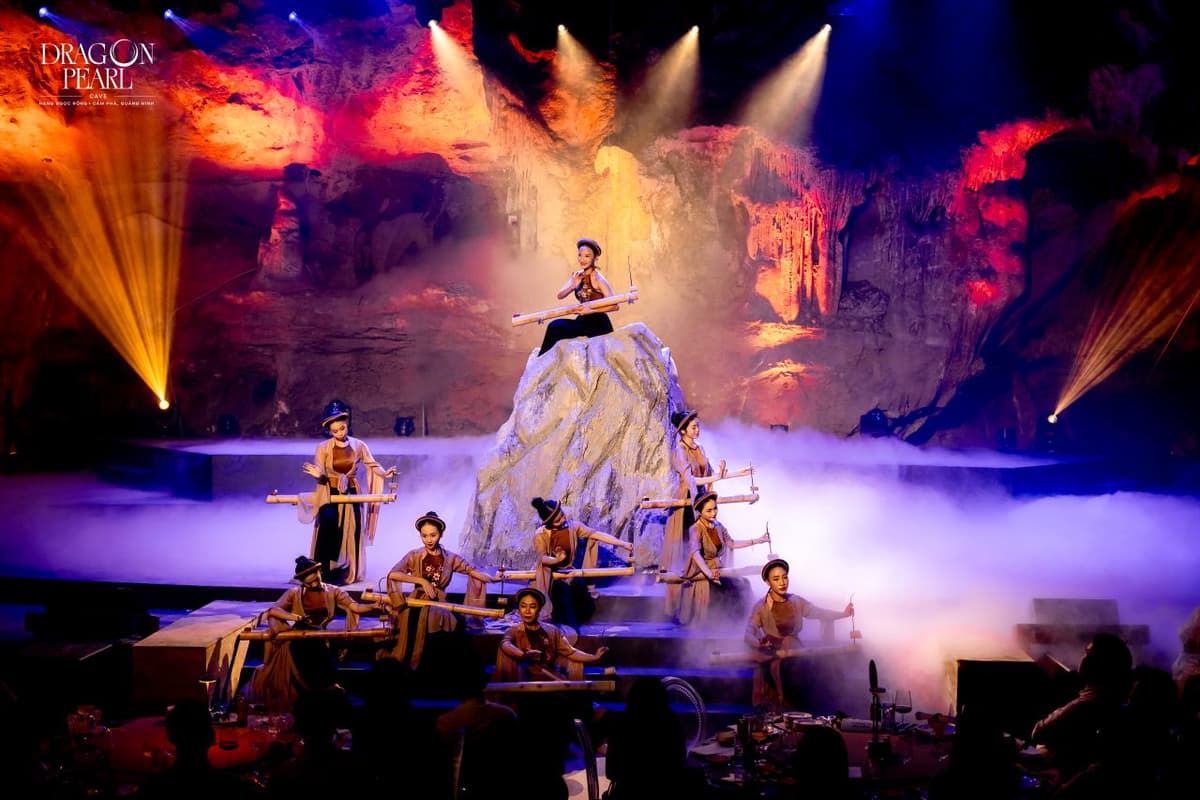 Dragon Pearl Cave Show and Dining Experience