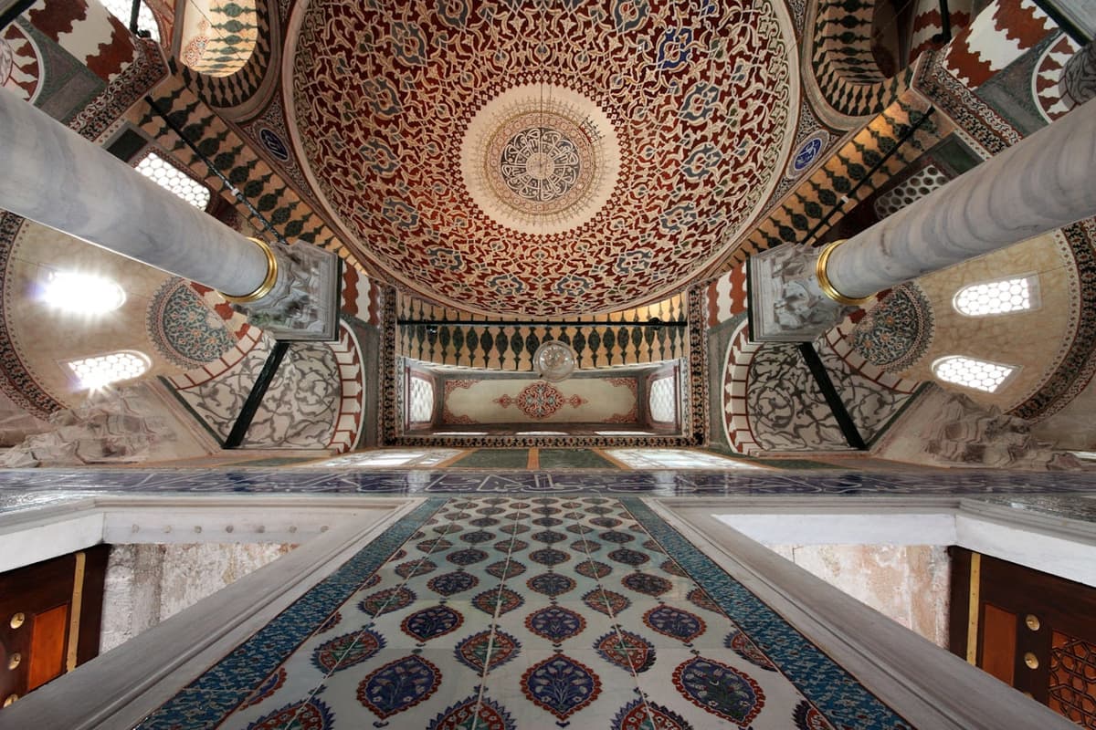 COMBO: Hagia Sophia Grand Mosque + Topkapi Palace Tickets