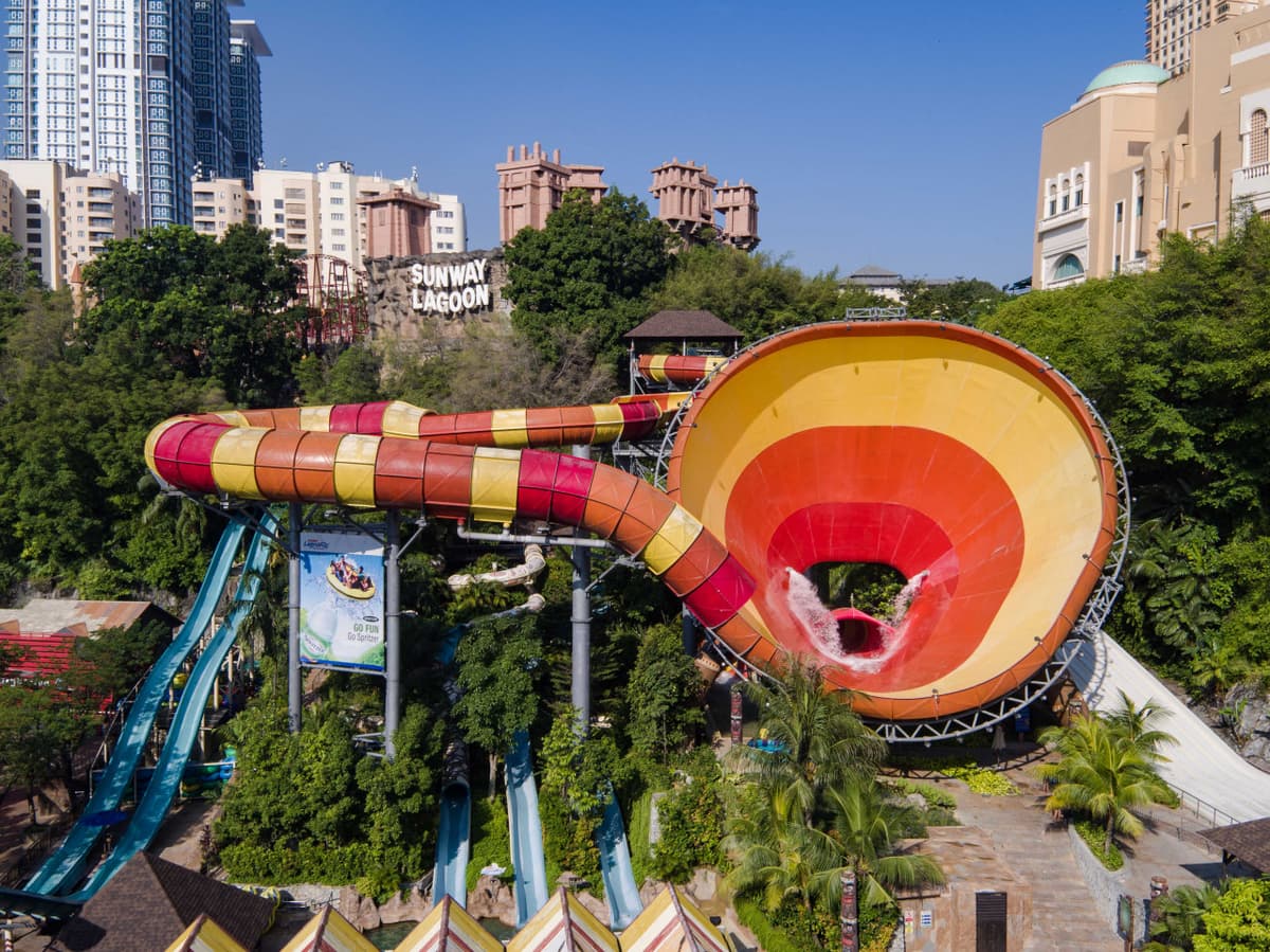 COMBO: Sunway Lagoon Theme Park Ticket + Quack Xpress Pass