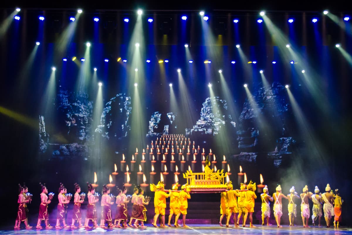 Smile of Angkor Show