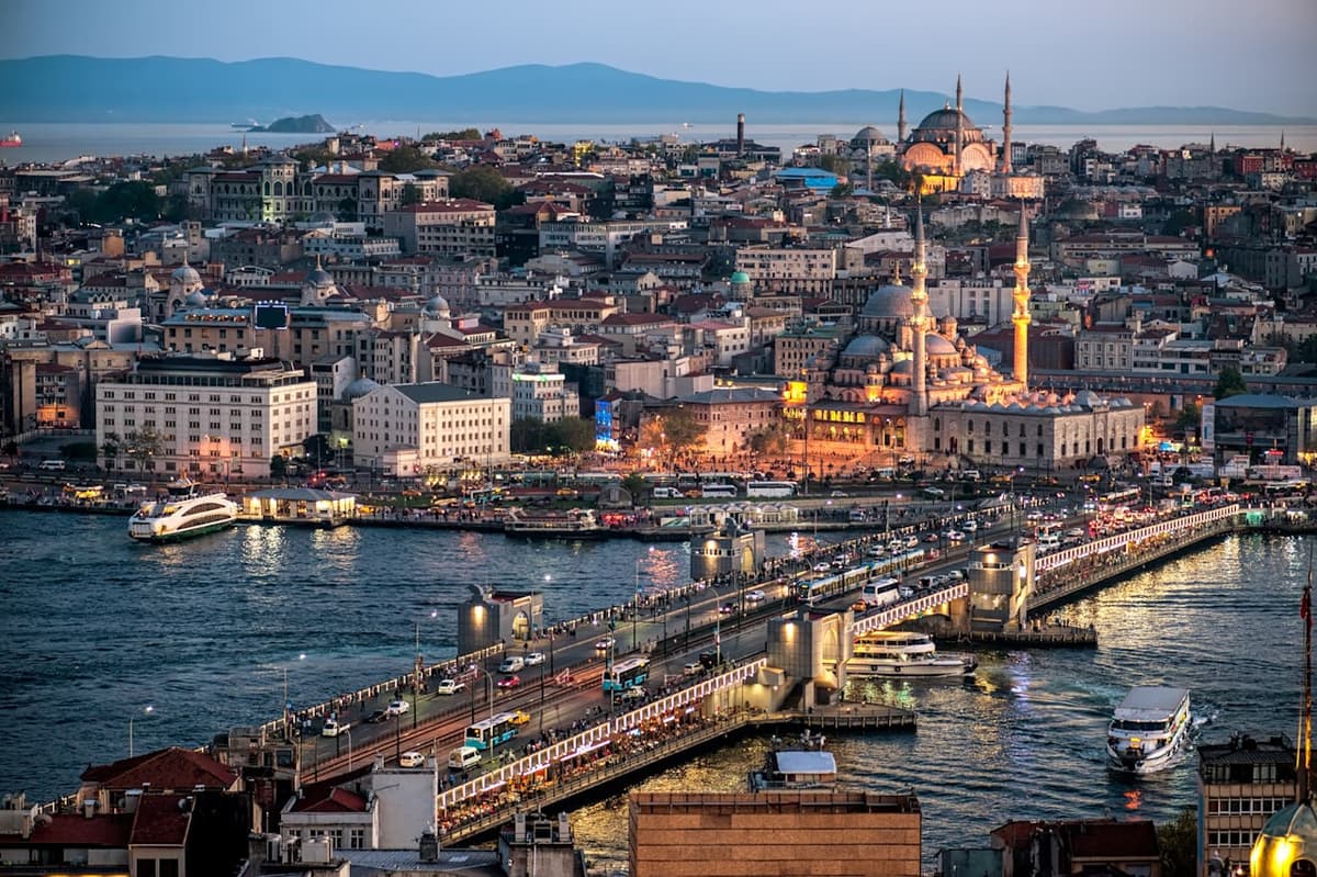 Golden Horn Sightseeing Bus Tour and Bosphorus Cruise
