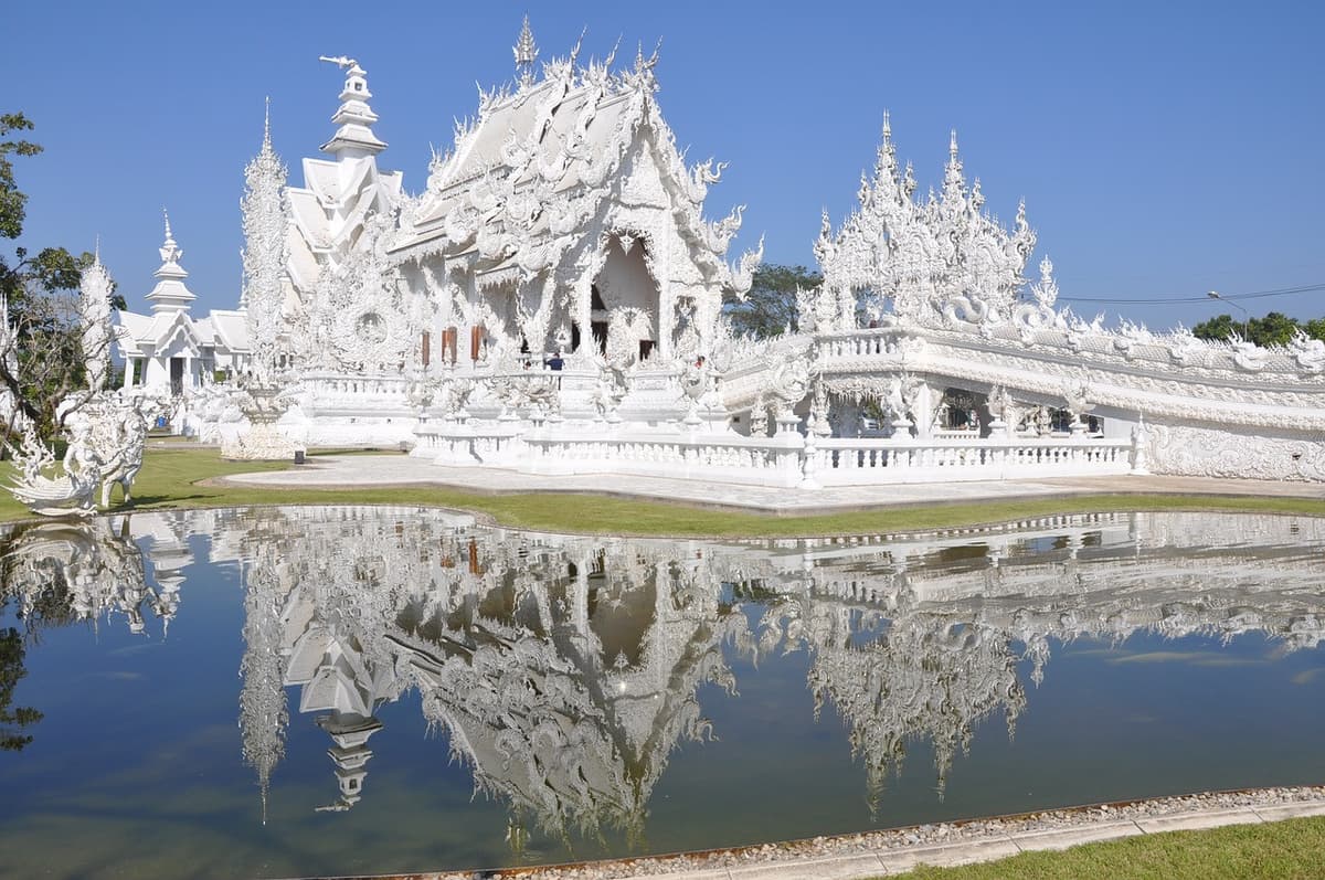 Chiang Rai Temple Tour from Chiang Mai