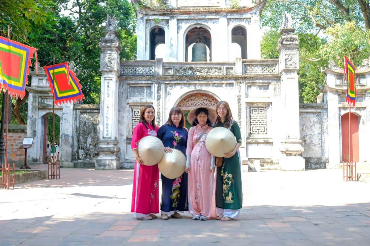 Hanoi Full-Day City Tour with Water Puppet Show