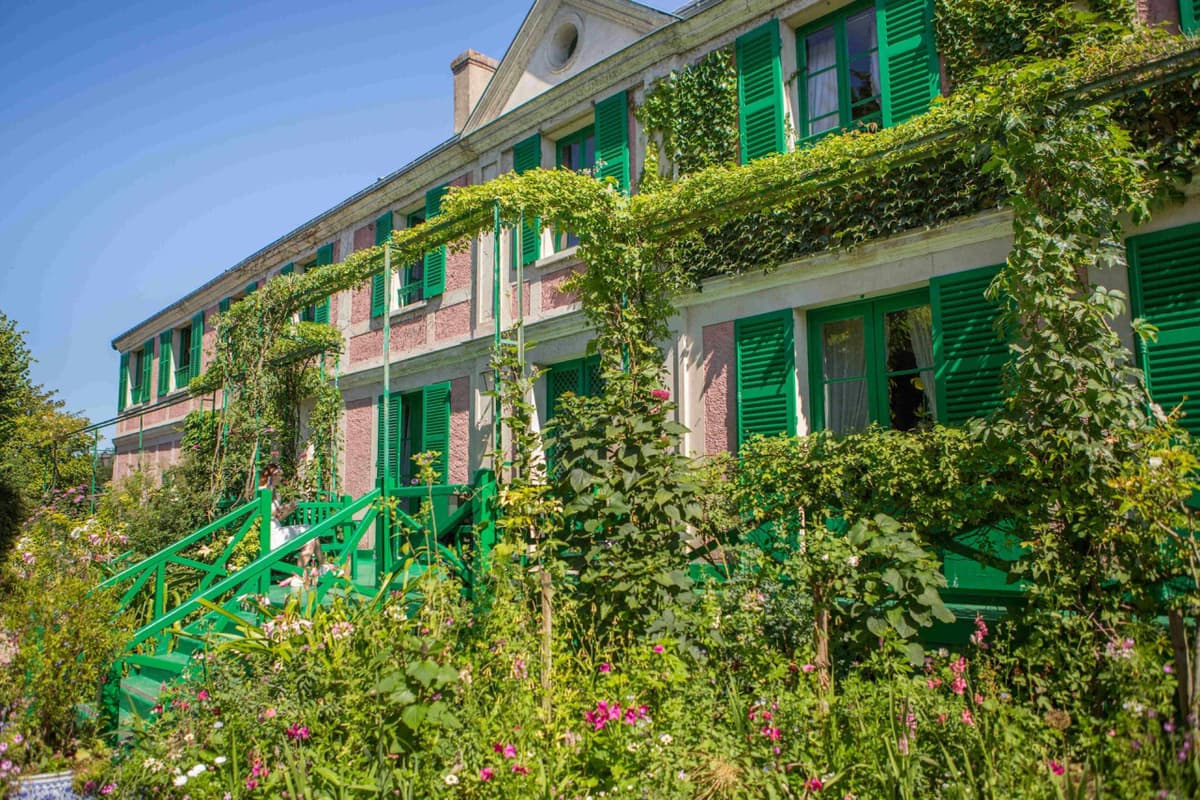 Giverny: Impressionist Day Trip from Paris with Audio Guide