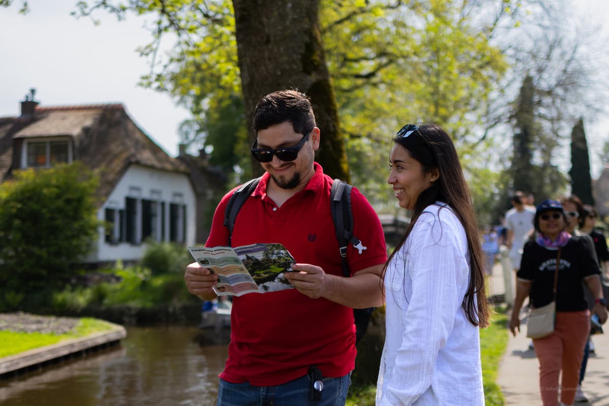 Giethoorn Full-Day Tour from Amsterdam with Canal Cruise and Self-Guided Walking Tour