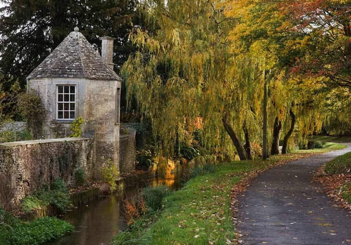 Cotswolds Village Tour with Lunch