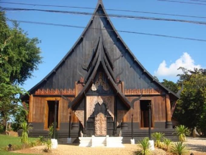 Chiang Rai Temple Tour from Chiang Mai