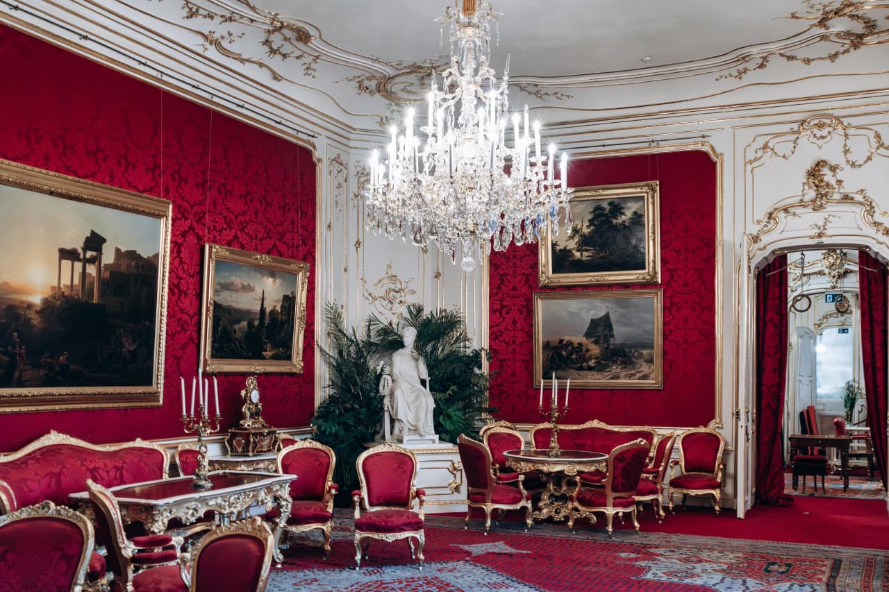 Hofburg Palace and Sisi Museum Skip-the-Line Guided Tour