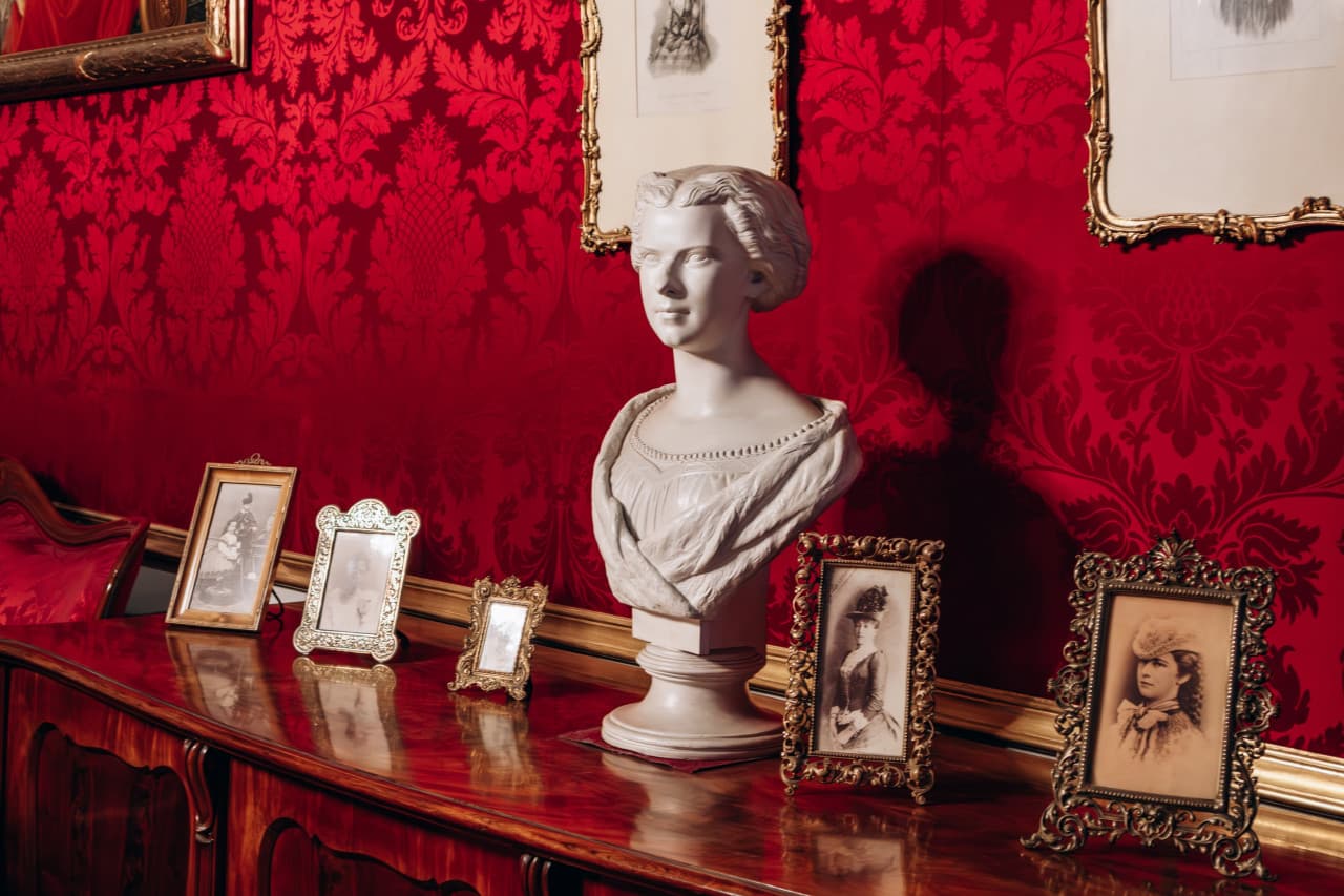 Hofburg Palace and Sisi Museum Skip-the-Line Guided Tour