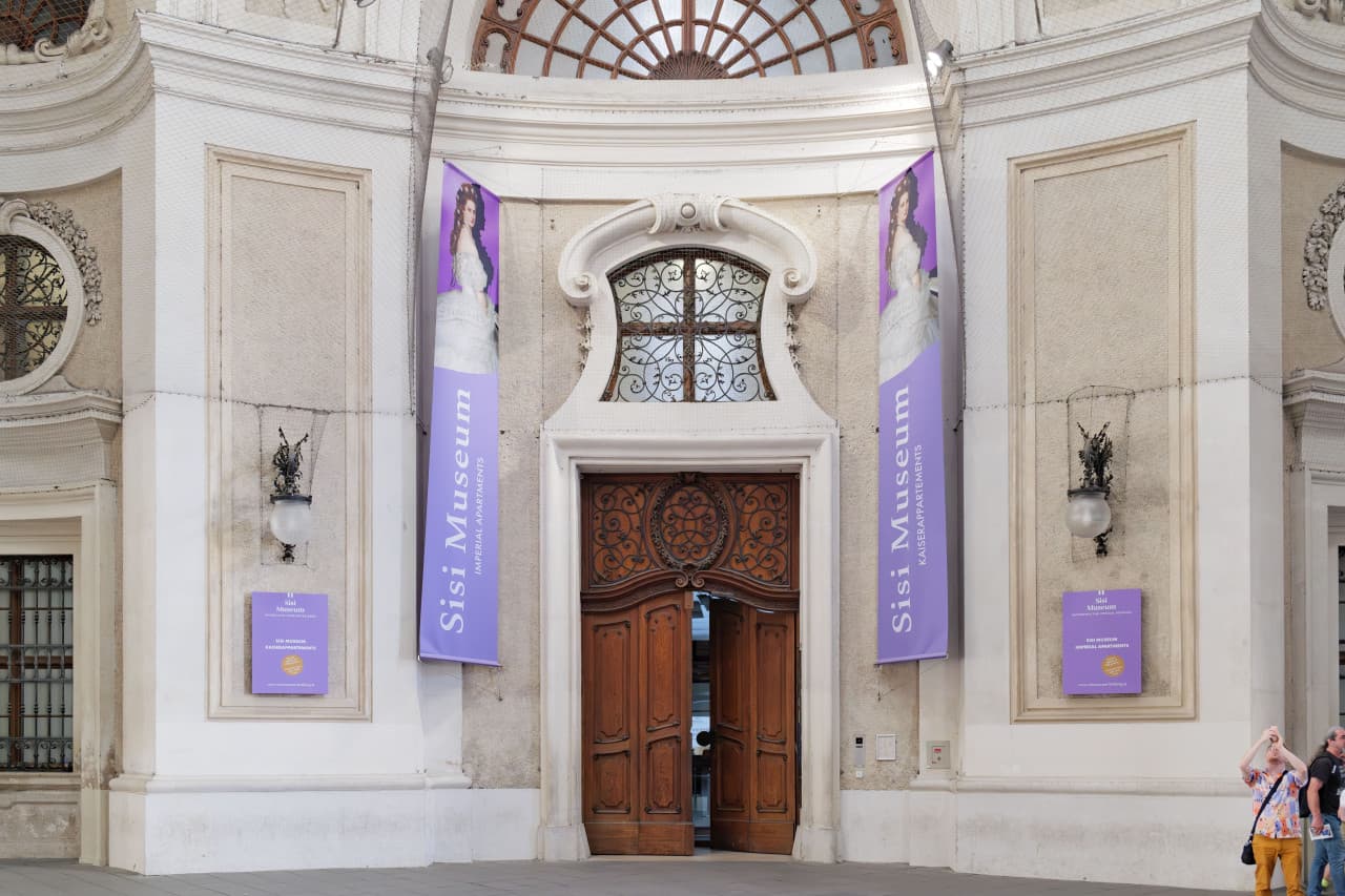 Hofburg Palace and Sisi Museum Skip-the-Line Guided Tour