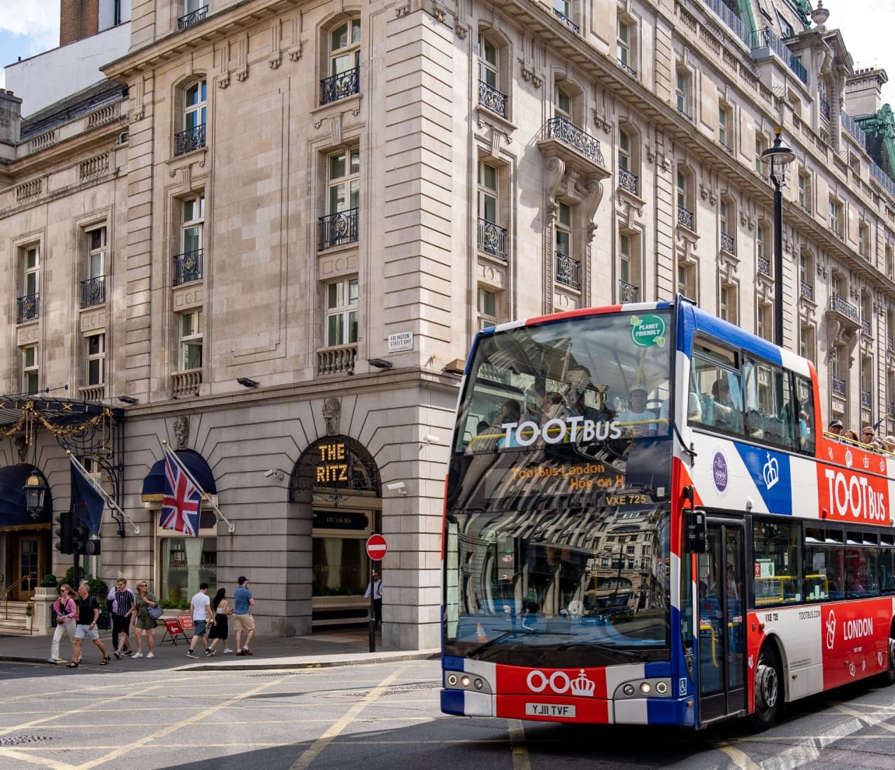 Tootbus London Hop-on Hop-off Bus Tour